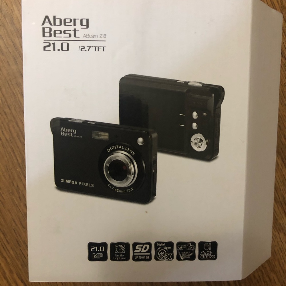 New in box 21.0 Mega Pixels camera